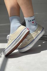 Embroidered Crew Socks : STRAWBERRY MILK