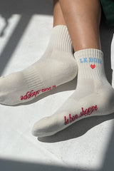 Embroidered Crew Socks : STRAWBERRY MILK