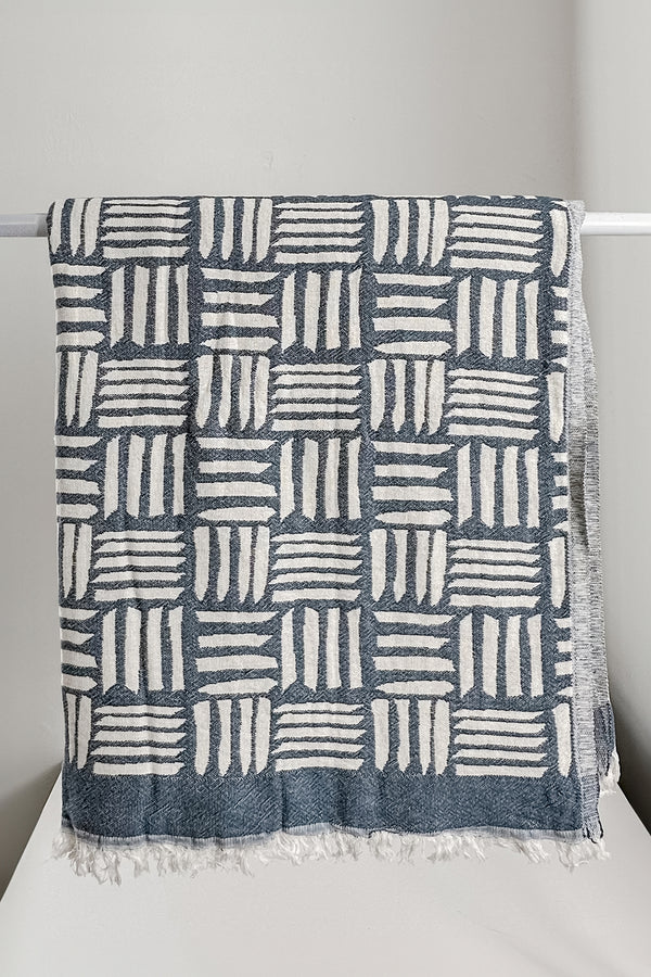blue ivory lined throw blanket bedspread by home and loft, 100% cotton, woven