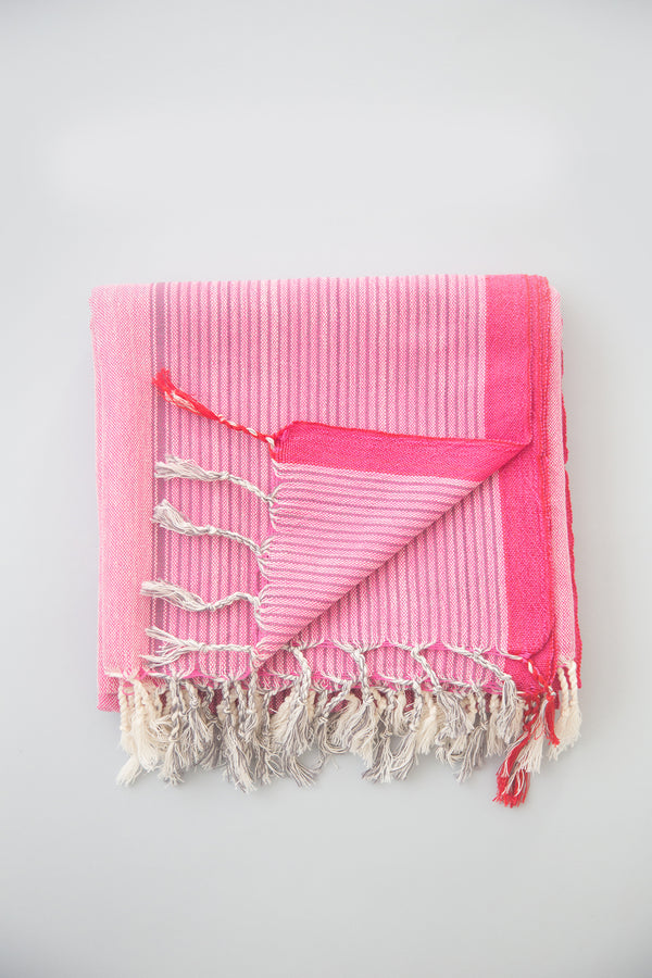 home and loft gypsy pink 100% turkish cotton towel